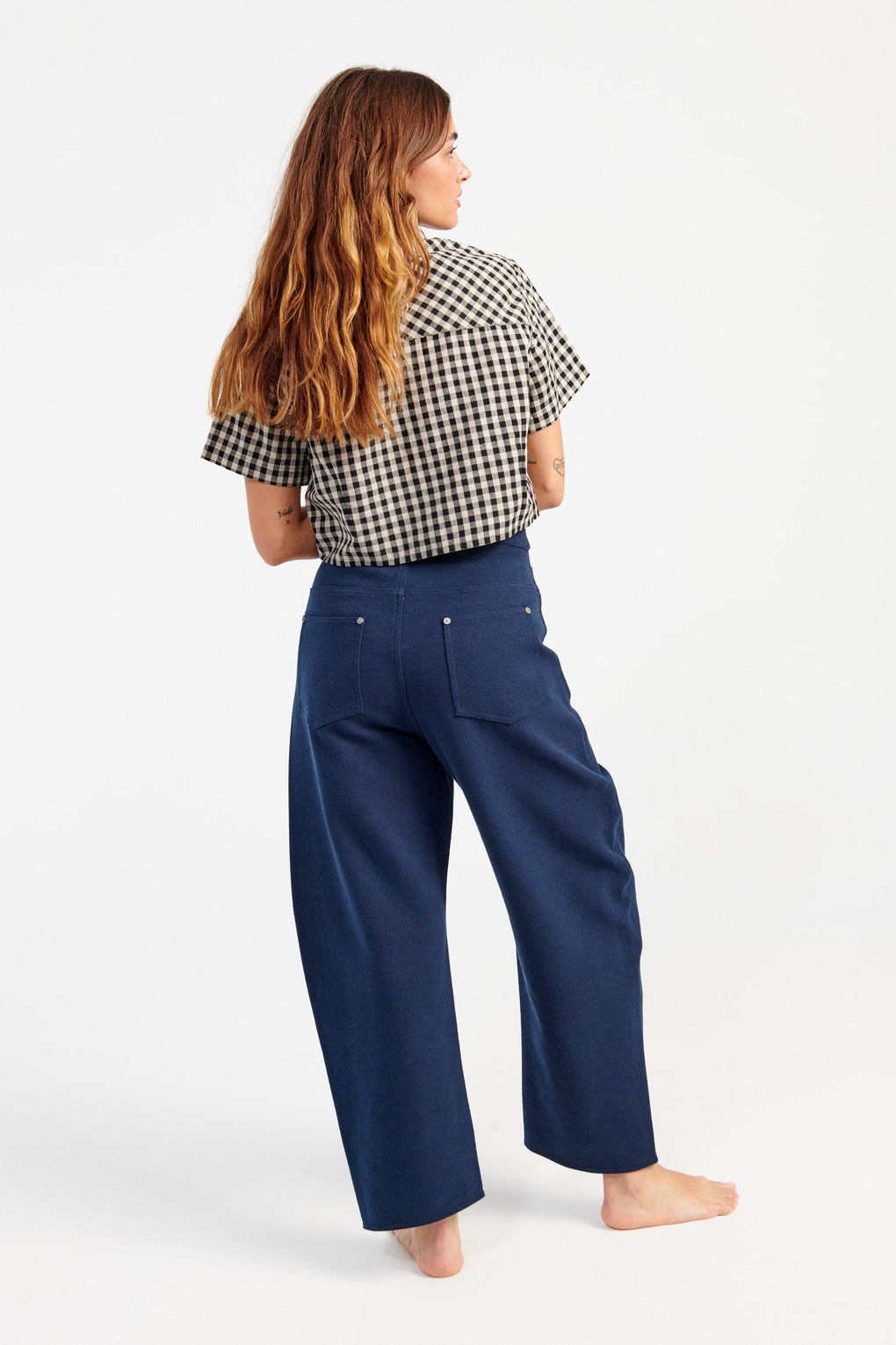 Relaxed Curve Legged Trouser
