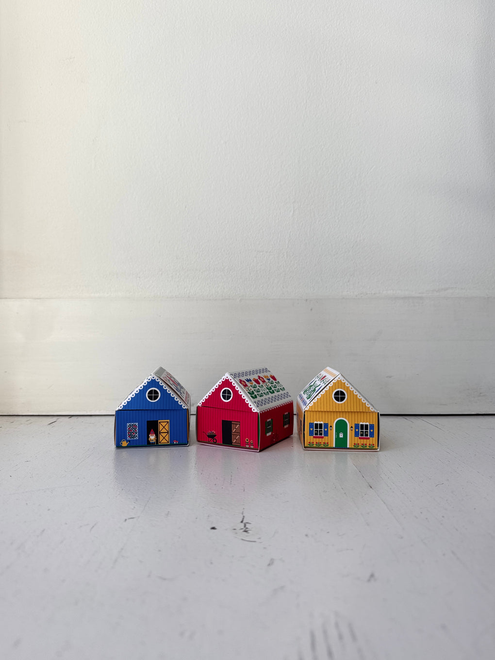 Tiny Living Matchbox Cottage