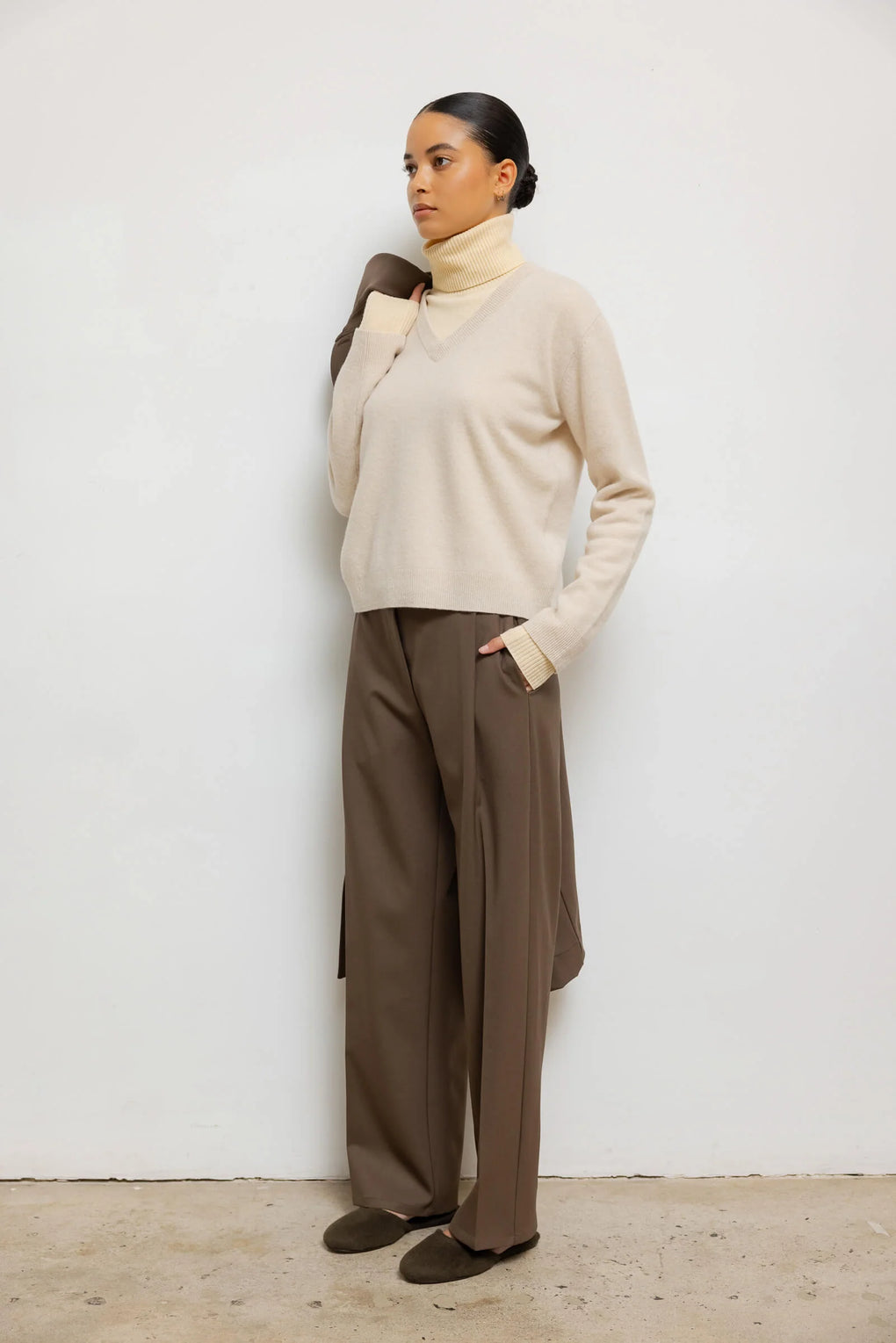 Jesse V Neck Pullover