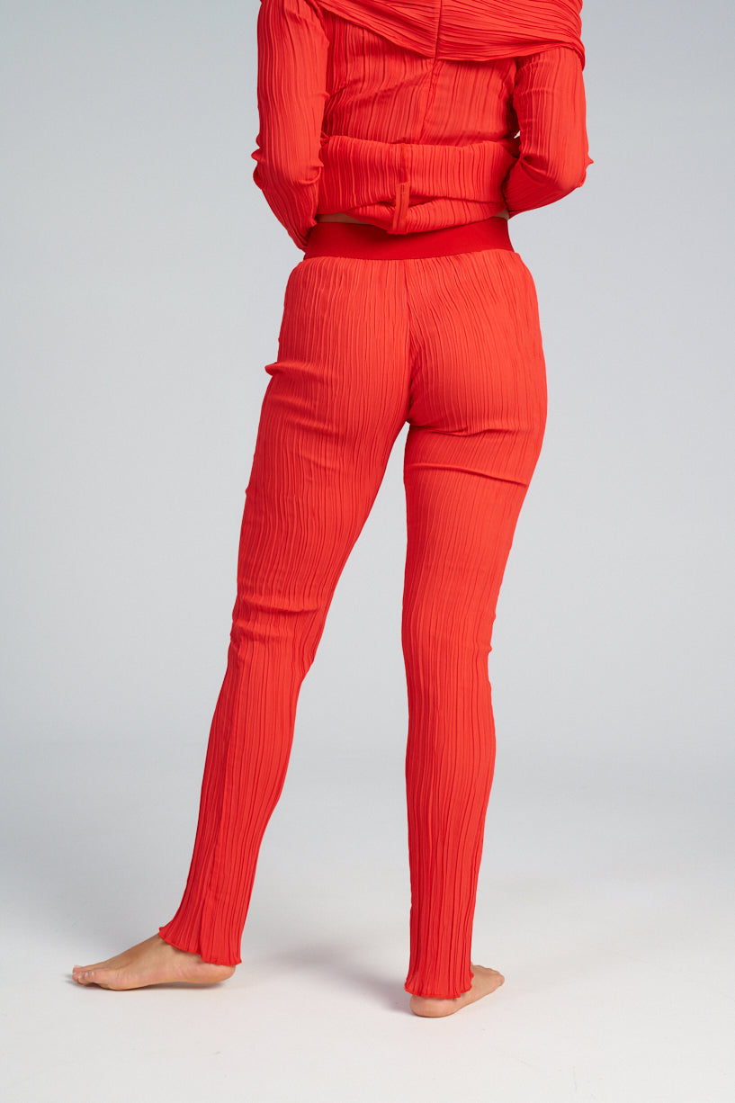 Nomia Long Plisse Pant-Nomia red pants-crinkle red pants-elastic waist red trousers-Idun-St. Paul