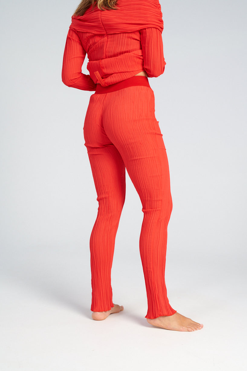 Nomia Long Plisse Pant-Nomia red pants-crinkle red pants-elastic waist red trousers-Idun-St. Paul