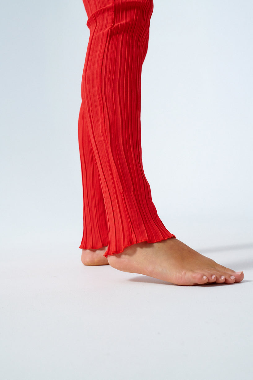 Nomia Long Plisse Pant-Nomia red pants-crinkle red pants-elastic waist red trousers-Idun-St. Paul