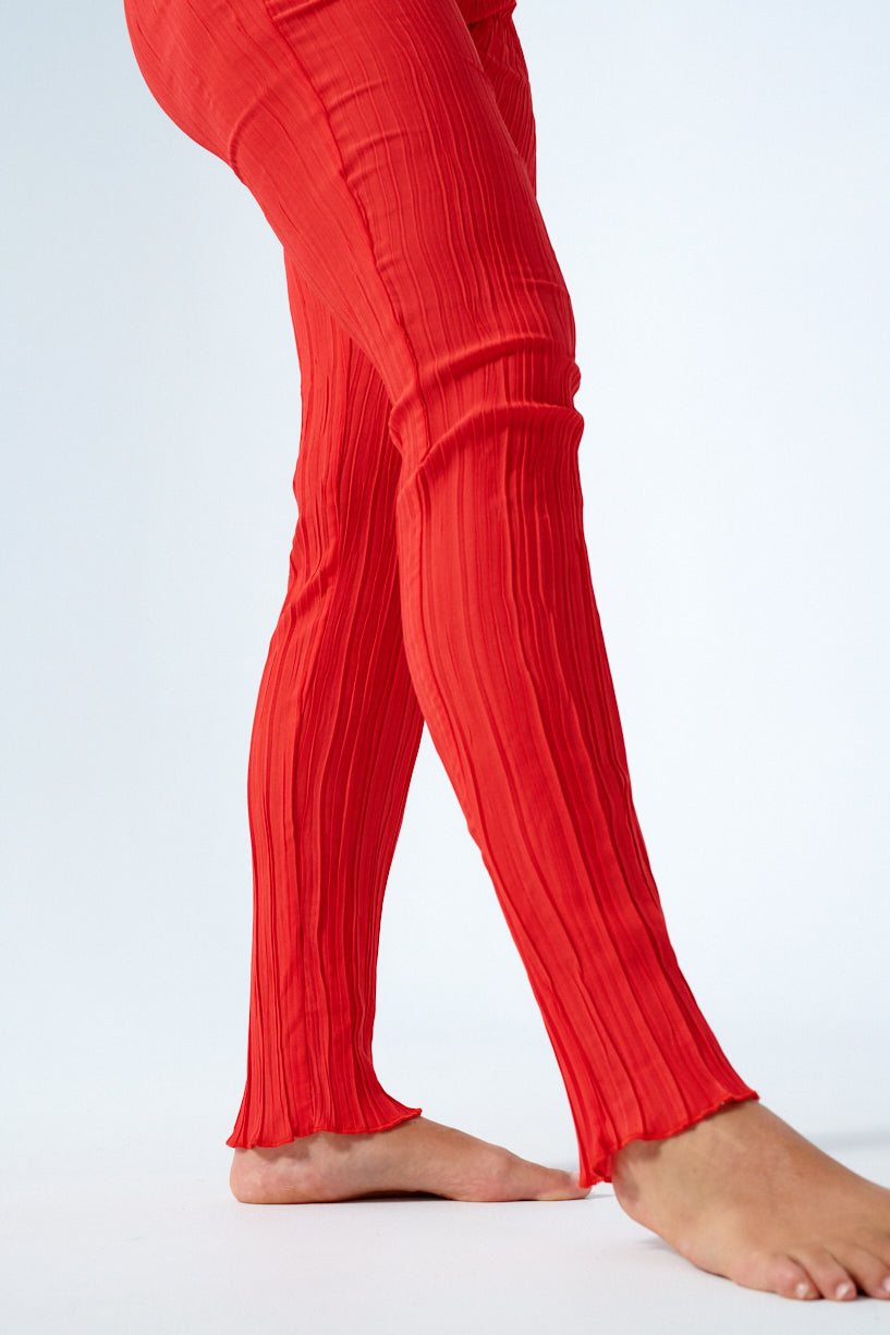 Nomia Long Plisse Pant-Nomia red pants-crinkle red pants-elastic waist red trousers-Idun-St. Paul