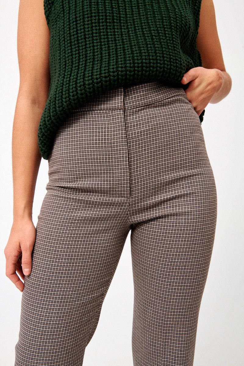 Cropped Flare