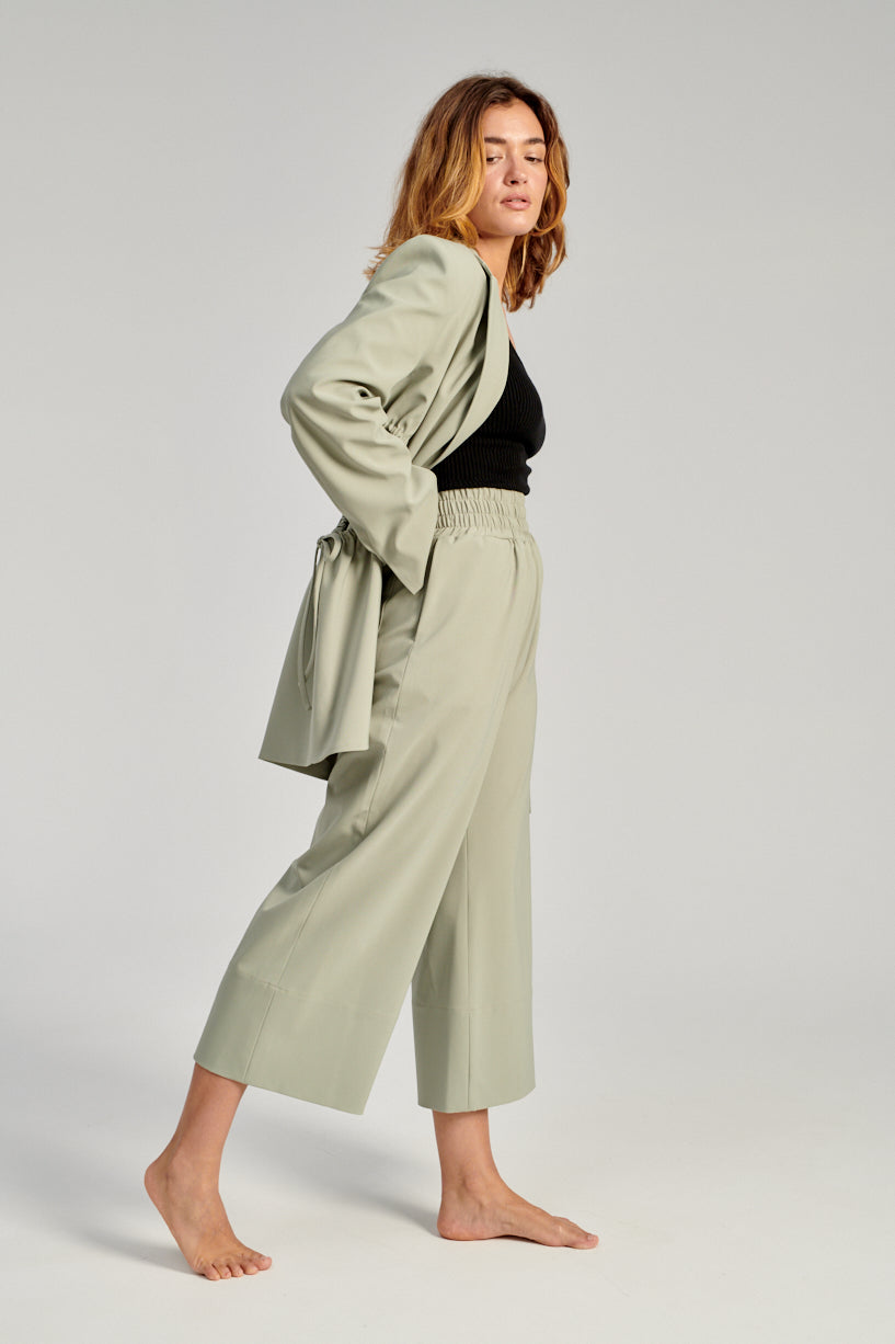 Nomia Gathered Culottes-Nomia green trousers-nomia cropped pants-Idun-St. Paul