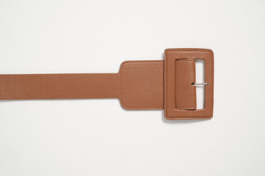 Maryam Nassir Zadeh-Maryam Nassir Zadeh win belt-oversized belt-leather belt-camel belt-Idun-St. Paul