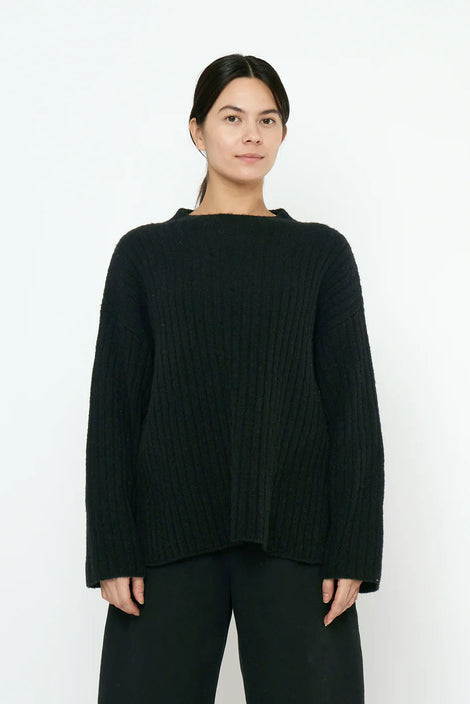 Oversized Ribbed Mockneck