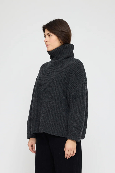 Chunky Ribbed Turtleneck Sweater