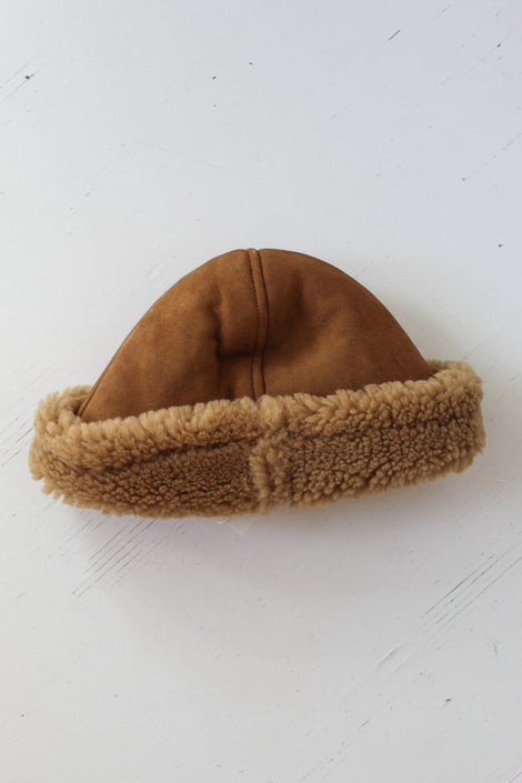 Suede Curly Cap