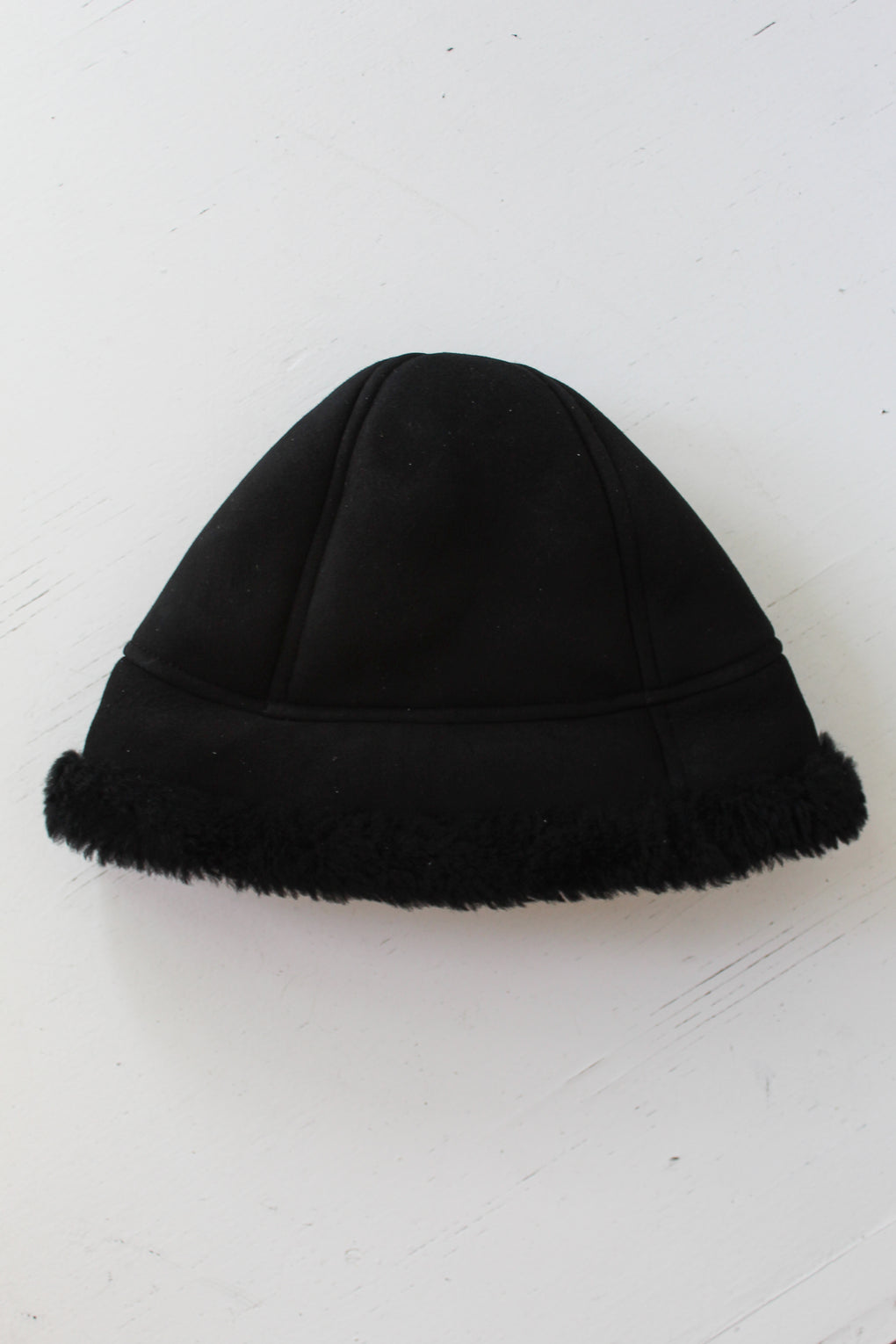 Suede Curly Cap