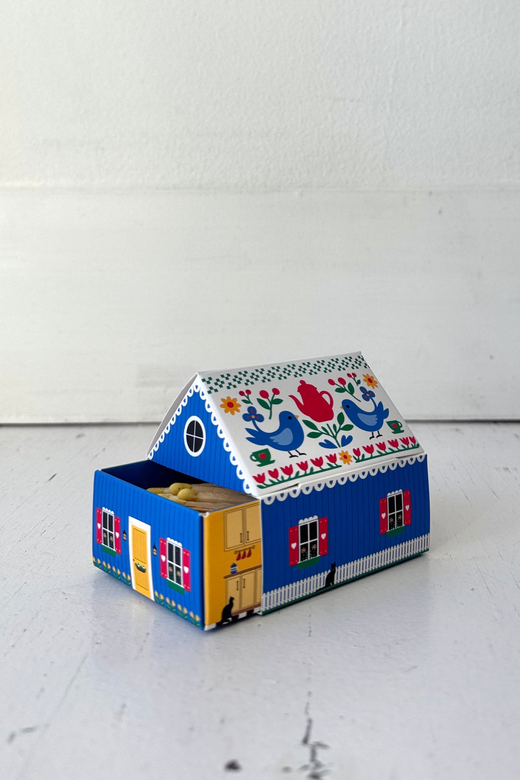 Tiny Living Matchbox Cottage