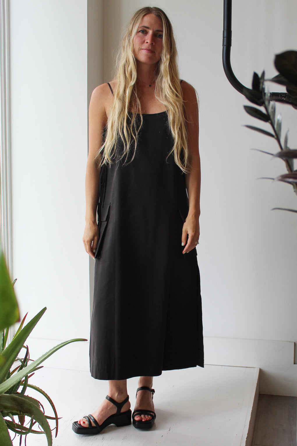 Cargo Tie Midi Dress