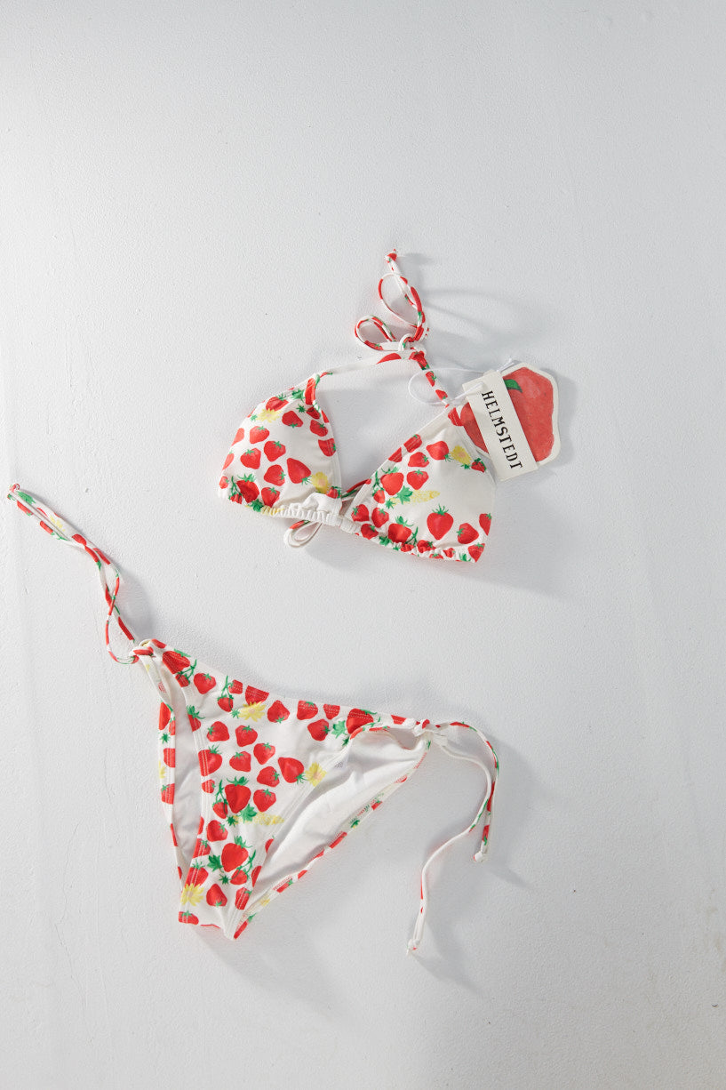 Strawberry Bikini And Sarong Set IM302