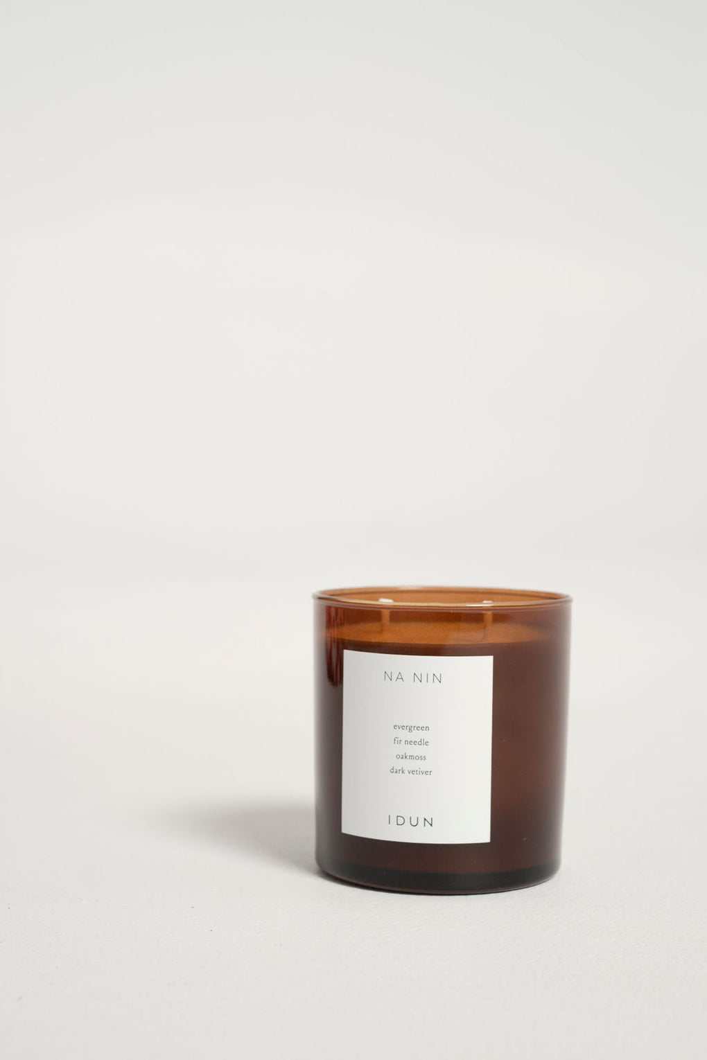 Na Nin-Norwegian candle-Idun candle-evergreen candle-fir needle candle-oakmoss candle-dark vetiver candle-Idun-St. Paul